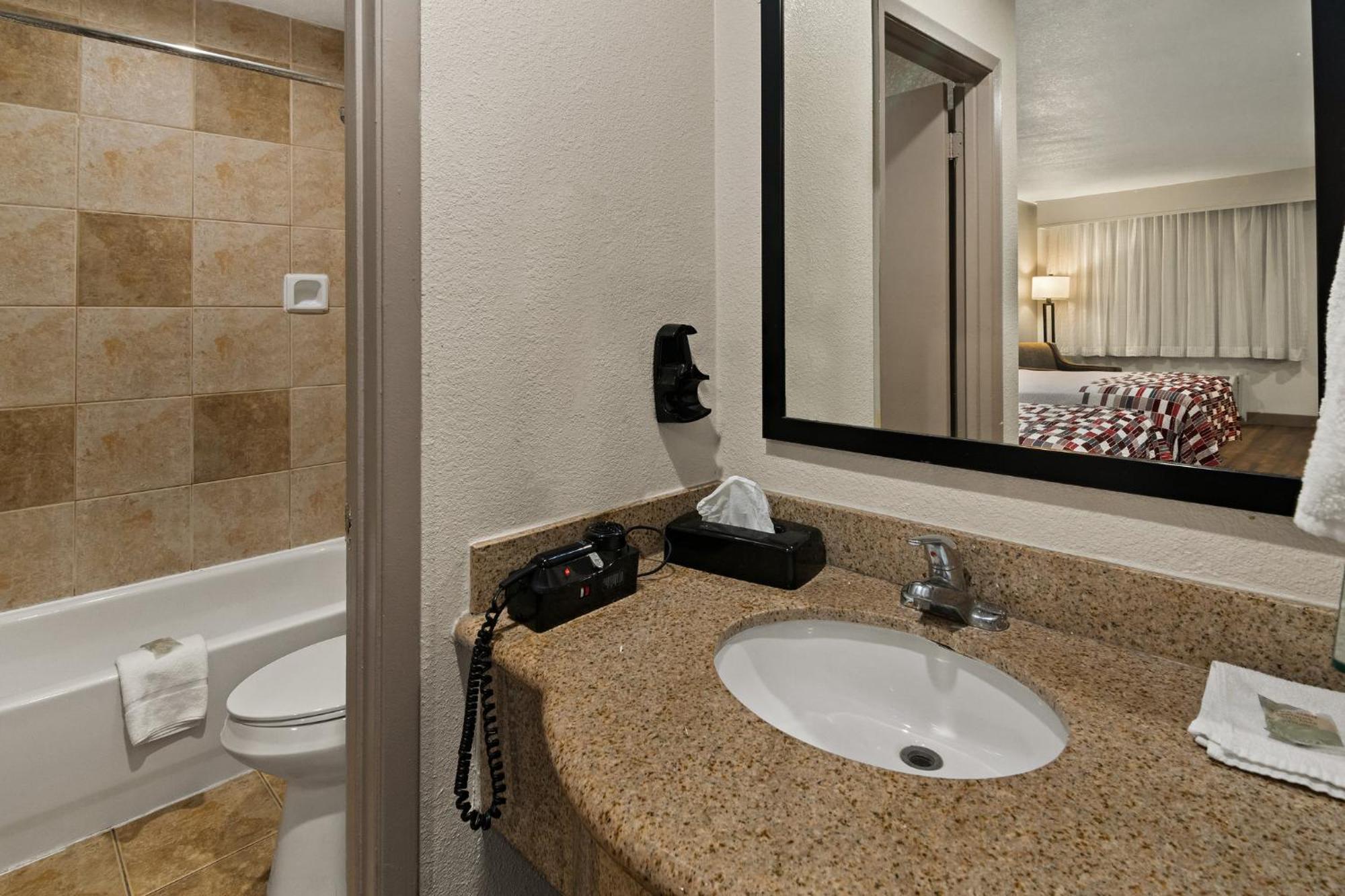 Irving Inn & Suites At Dfw Airport מראה חיצוני תמונה